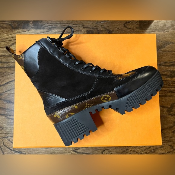 Authentic Louis Vuitton Laureate Platform Desert Boot - Picture 4 of 13